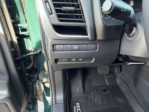 New 2026 Nissan Rogue SV image 31