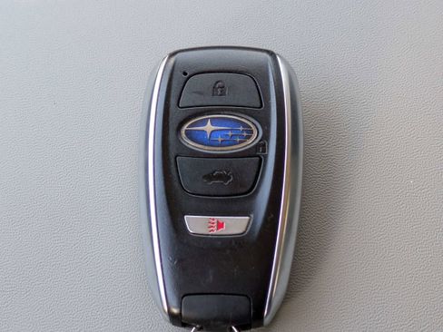 Used 2020 Subaru Forester Limited image 33