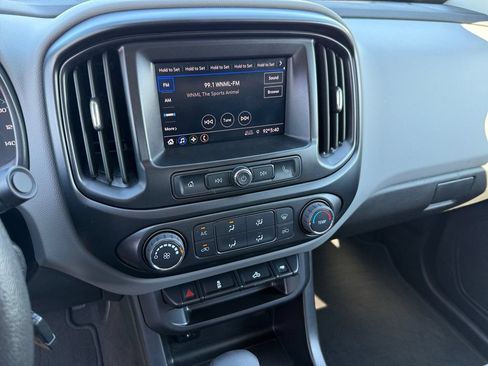 Used 2022 Chevrolet Colorado W/T w/ Custom Special Edition AWD/4WD image 17