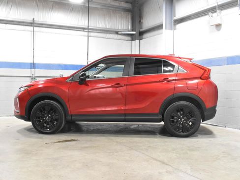 Used 2020 Mitsubishi Eclipse Cross LE AWD/4WD image 23