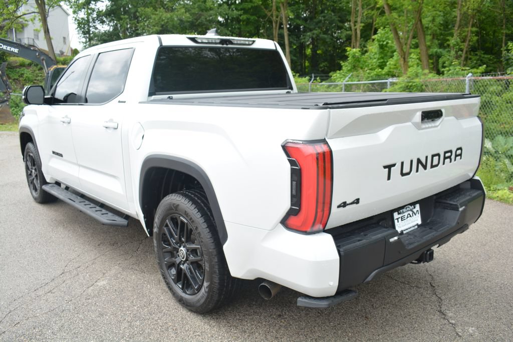 Used 2024 Toyota Tundra Limited AWD/4WD image 7