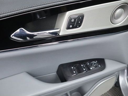 Used 2022 Lincoln Nautilus Reserve w/ Equipment Group 202A image 24