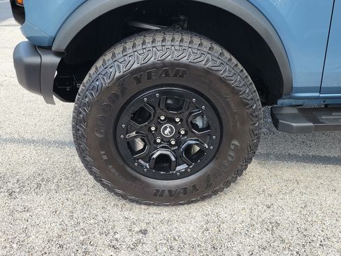Used 2025 Ford Bronco Badlands AWD/4WD image 5