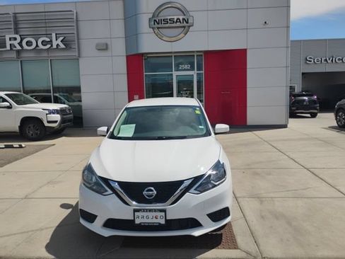 Used 2019 Nissan Sentra S FWD image 2