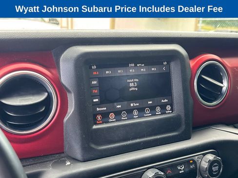 Used 2018 Jeep Wrangler Unlimited Rubicon AWD/4WD image 23