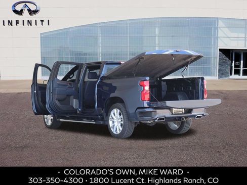 Used 2023 Chevrolet Silverado 1500 High Country w/ High Country Premium Package AWD/4WD image 4