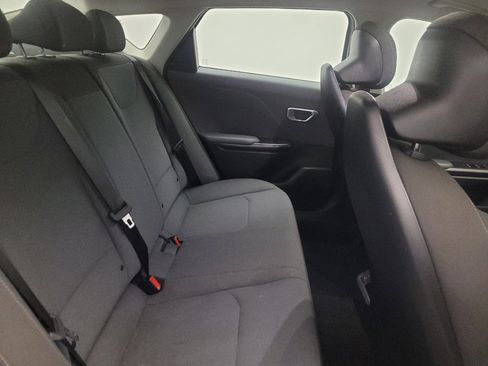 Used 2025 Kia K4 FWD image 19