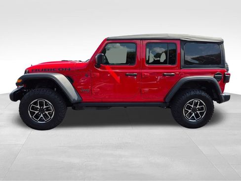 Used 2026 Jeep Wrangler Unlimited Rubicon AWD/4WD image 11