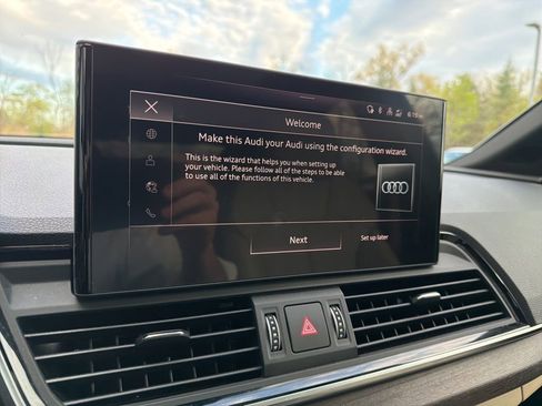 Used 2023 Audi Q5 2.0T Premium Plus w/ Premium Plus Package AWD/4WD image 21