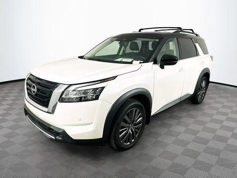 Certified 2023 Nissan Pathfinder SL w/ SL Premium Package AWD/4WD image 6