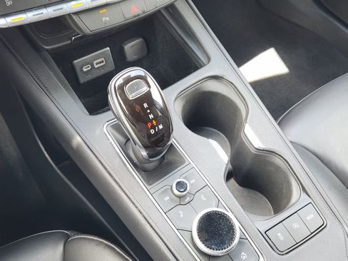 Used 2021 Cadillac XT4 Premium Luxury w/ Driver Awareness Package FWD image 19