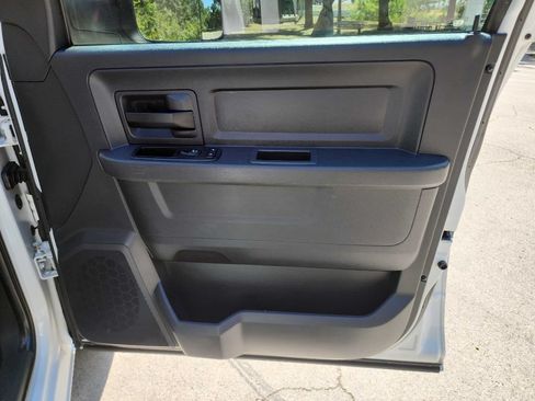 Used 2012 RAM 2500 ST w/ Chrome Appearance Group RWD image 35
