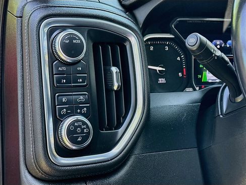 Used 2022 GMC Sierra 3500 Denali AWD/4WD image 10