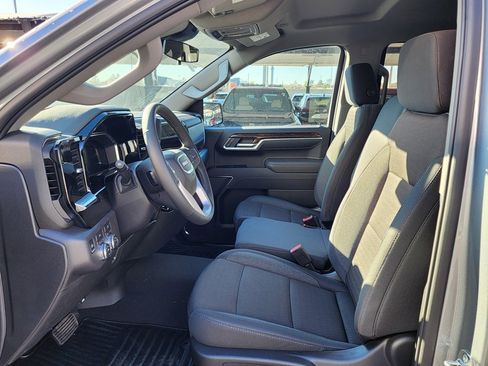 New 2026 GMC Sierra 1500 Elevation image 17