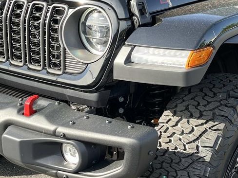 New 2026 Jeep Wrangler Unlimited Rubicon AWD/4WD image 10
