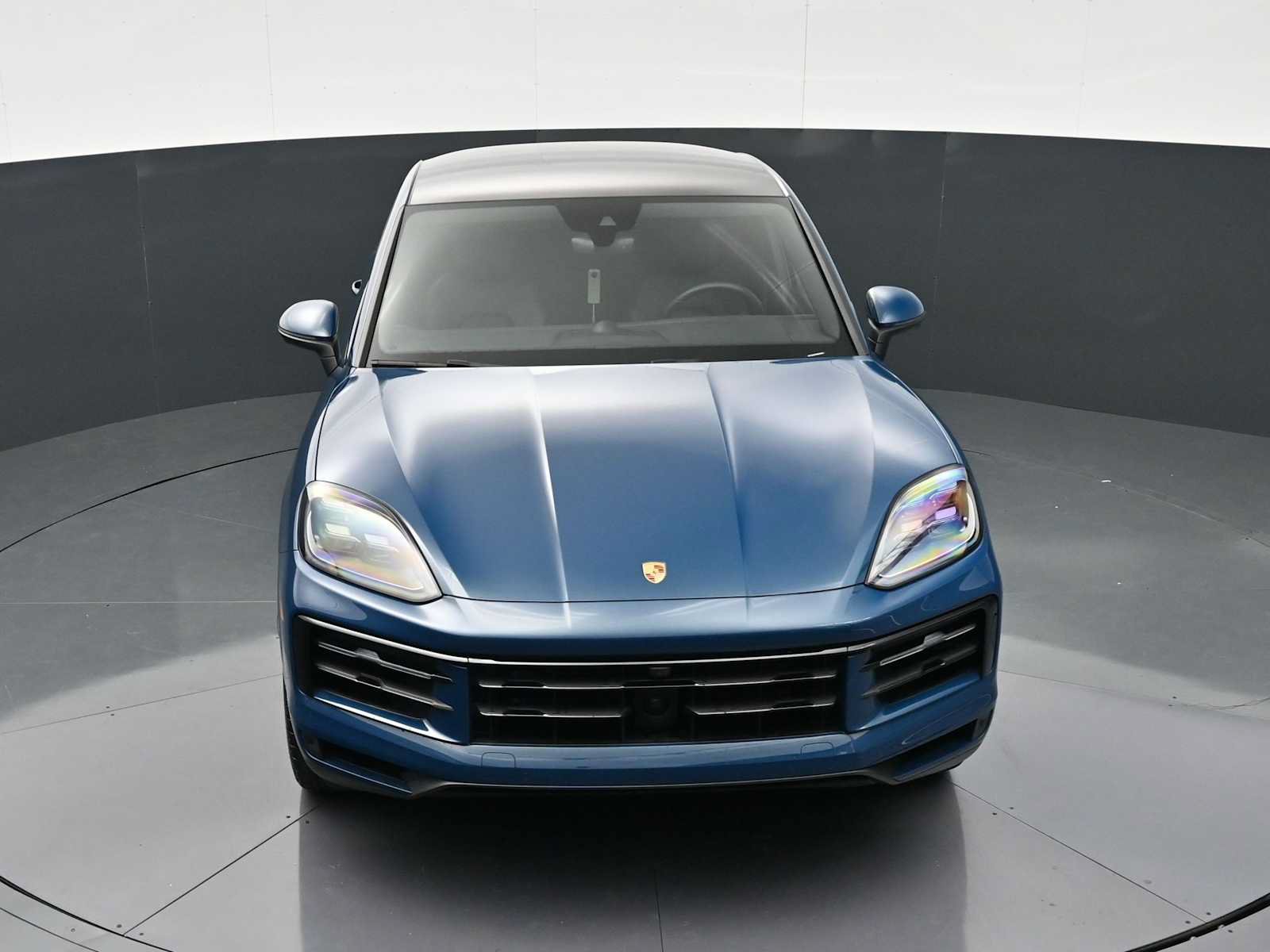 Certified 2025 Porsche Cayenne Coupe AWD/4WD image 36