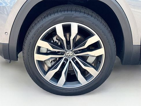 Used 2019 Volkswagen Atlas SEL Premium AWD/4WD image 34