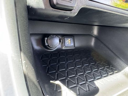 Certified 2023 Toyota RAV4 LE AWD/4WD image 33