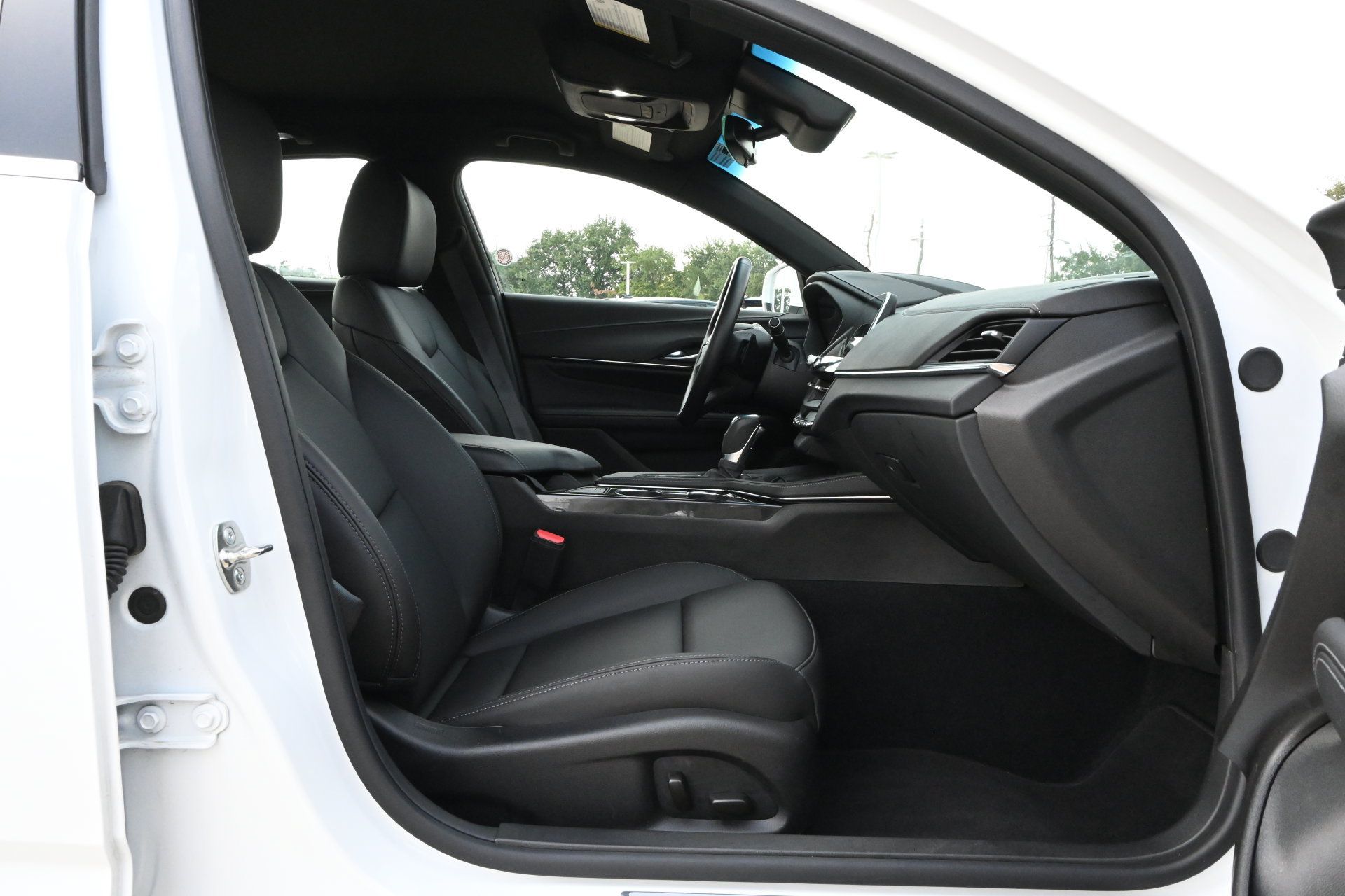 Certified 2026 Cadillac CT4 Luxury RWD image 21