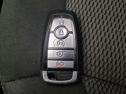 Used 2019 Ford Explorer XLT w/ Equipment Group 201A image 32