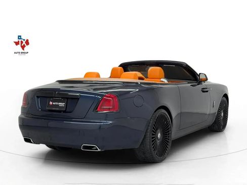 Used 2017 Rolls-Royce Dawn RWD image 6