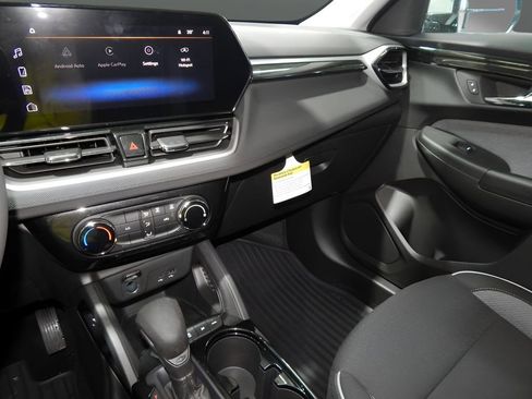 Used 2026 Chevrolet TrailBlazer LT w/ Driver Confidence Package image 27