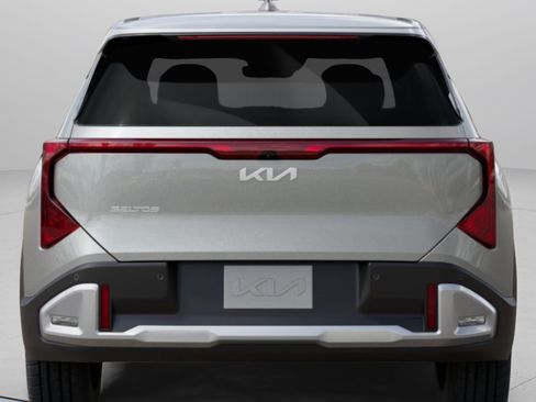 New 2027 Kia Seltos LX FWD image 7