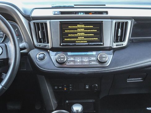 Used 2014 Toyota RAV4 Limited image 13