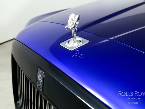 Used 2021 Rolls-Royce Cullinan Black Badge image 41