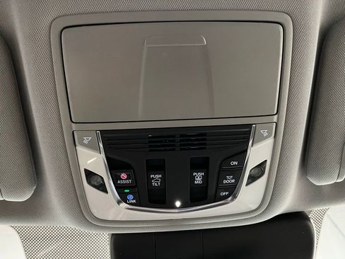 Certified 2022 Acura RDX AWD w/ Advance Package image 9