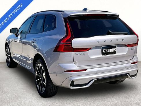 Used 2026 Volvo XC60 B5 Plus AWD/4WD image 12