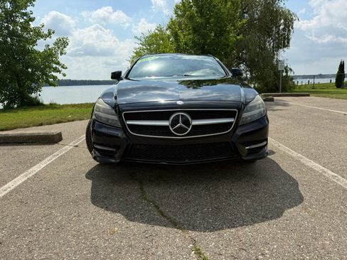 Used 2013 Mercedes-Benz CLS 550 4MATIC image 2