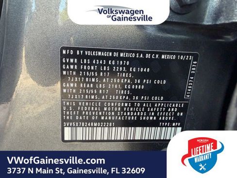 Certified 2024 Volkswagen Taos S FWD image 28