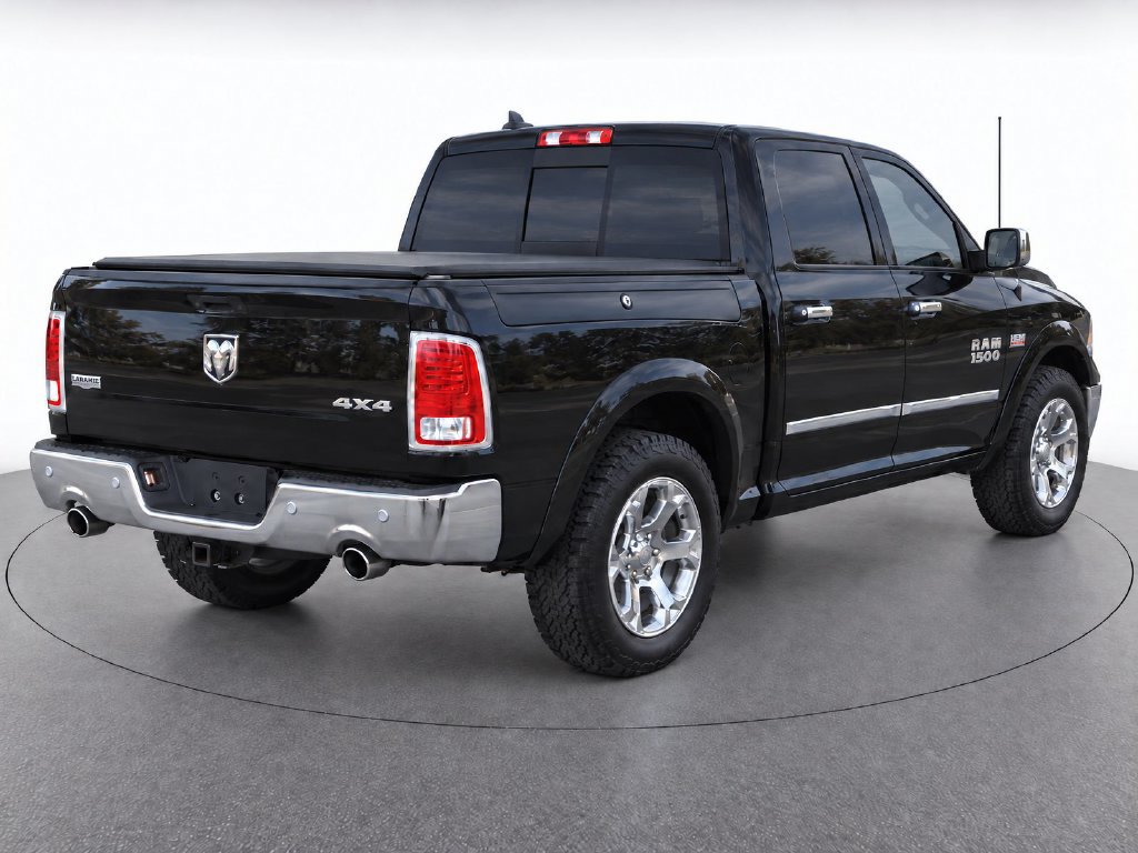 Used 2017 RAM 1500 Laramie w/ Convenience Group AWD/4WD image 8