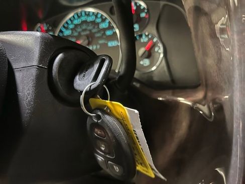 Used 2008 GMC Savana 1500 AWD w/ Preferred Equipment Group image 17