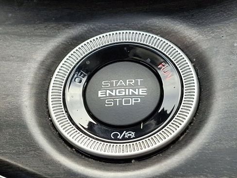 Used 2021 Jeep Grand Cherokee L Limited image 25