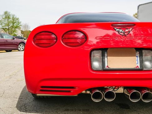 Used 2002 Chevrolet Corvette Coupe w/ Preferred Equipment Group2 RWD image 50