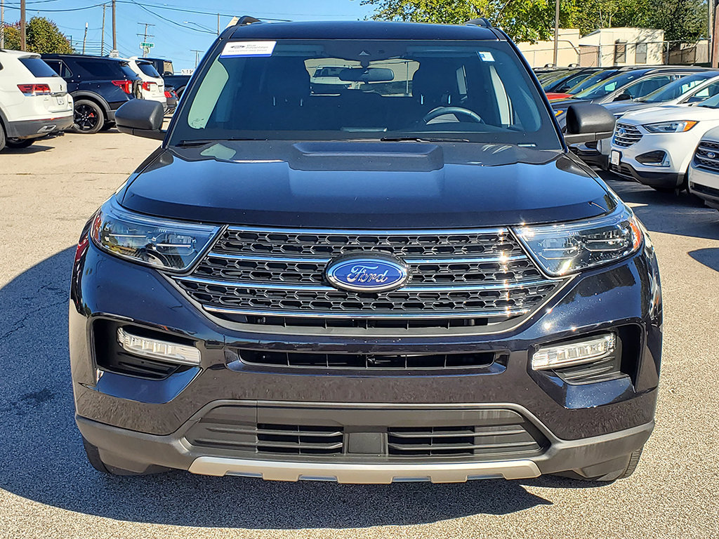 Certified 2023 Ford Explorer XLT w/ Equipment Group 202A AWD/4WD image 2