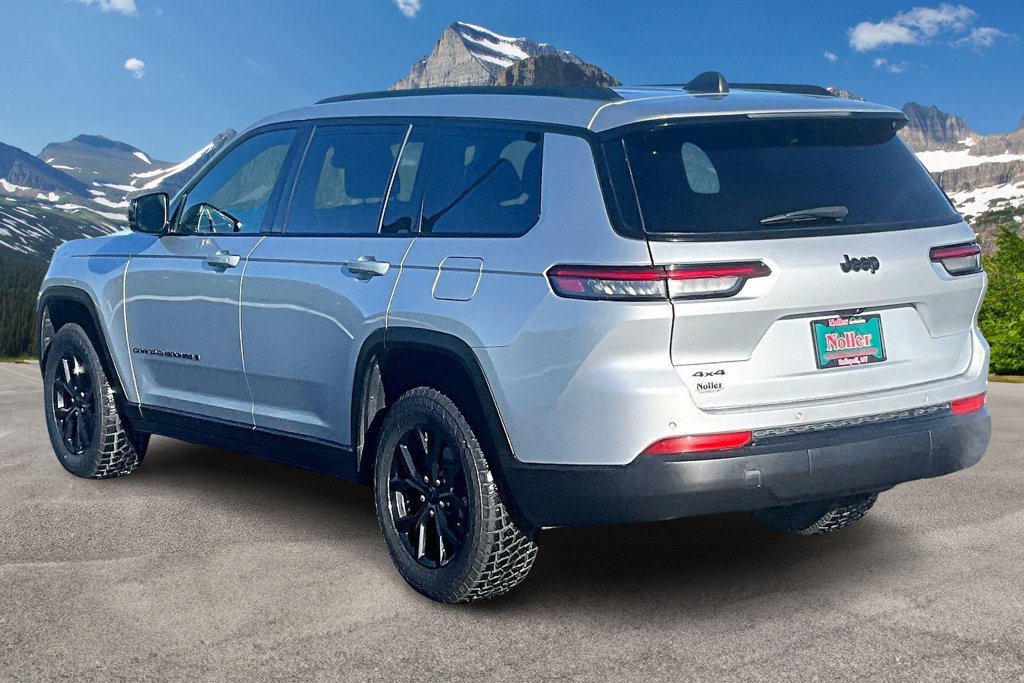 Used 2024 Jeep Grand Cherokee L Laredo AWD/4WD image 13