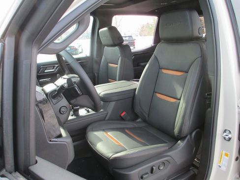 New 2026 GMC Sierra 1500 AT4 w/ AT4 Premium Package image 12