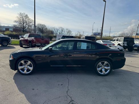 Used 2014 Dodge Charger R/T w/ Wheels & Tunes Group image 6