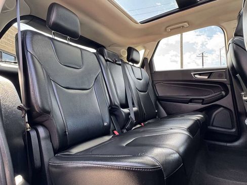 Used 2021 Ford Edge Titanium image 36