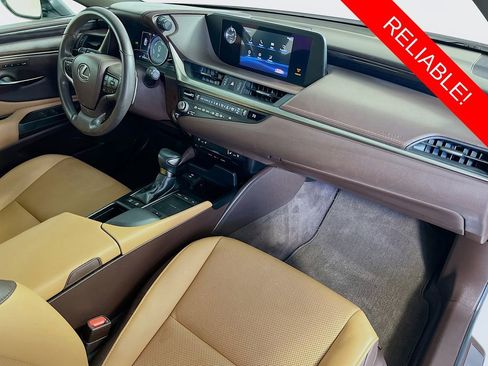 Used 2021 Lexus ES 300h w/ Premium Package image 29