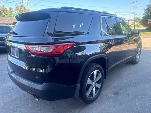 Used 2019 Chevrolet Traverse LT w/ LT Premium Package AWD/4WD image 5