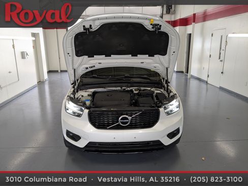 Used 2021 Volvo XC40 T5 R-Design w/ Climate Package AWD/4WD image 26