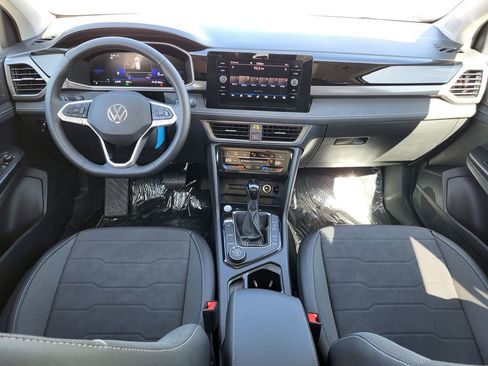 New 2026 Volkswagen Taos SE AWD/4WD image 21