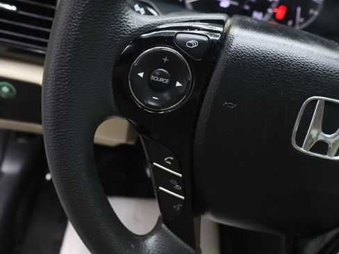 Used 2016 Honda Accord LX image 18