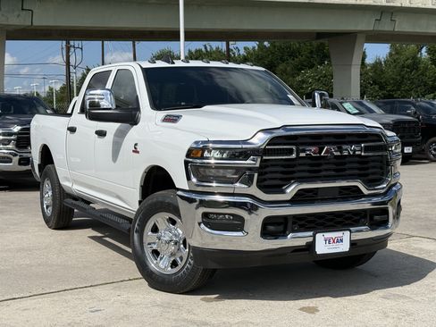 New 2026 RAM 2500 Tradesman AWD/4WD image 2