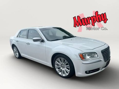 Used 2012 Chrysler 300 C Luxury Series RWD image 7