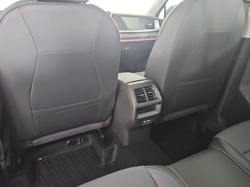 New 2026 Volkswagen Tiguan SE AWD/4WD image 17